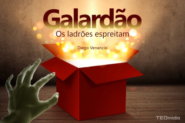 Galardão em caixa vermelha que os ladrões espreitam